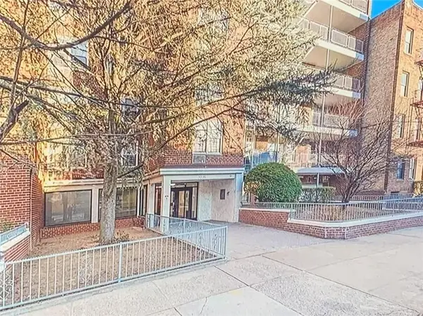 2035 East 7th Street #3J, Brooklyn, NY 11223