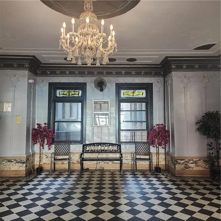 590 Parkside Avenue #2BE, Brooklyn, NY 11226 - #3