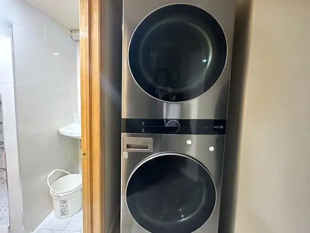 559 51st Street, Brooklyn, NY 11220 - Image #3