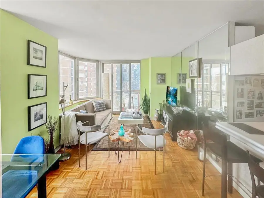 500 West 43rd Street #21E, New York, NY 10036 - Image #3