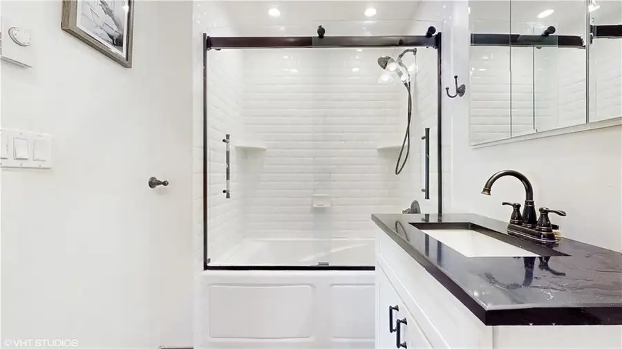 132 Edgewater Park #D, Bronx, NY 10465 - Image #2