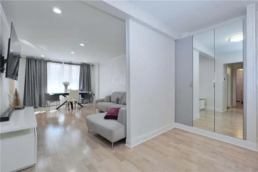 2711 Avenue X #2F, Brooklyn, NY 11235 - Image #3