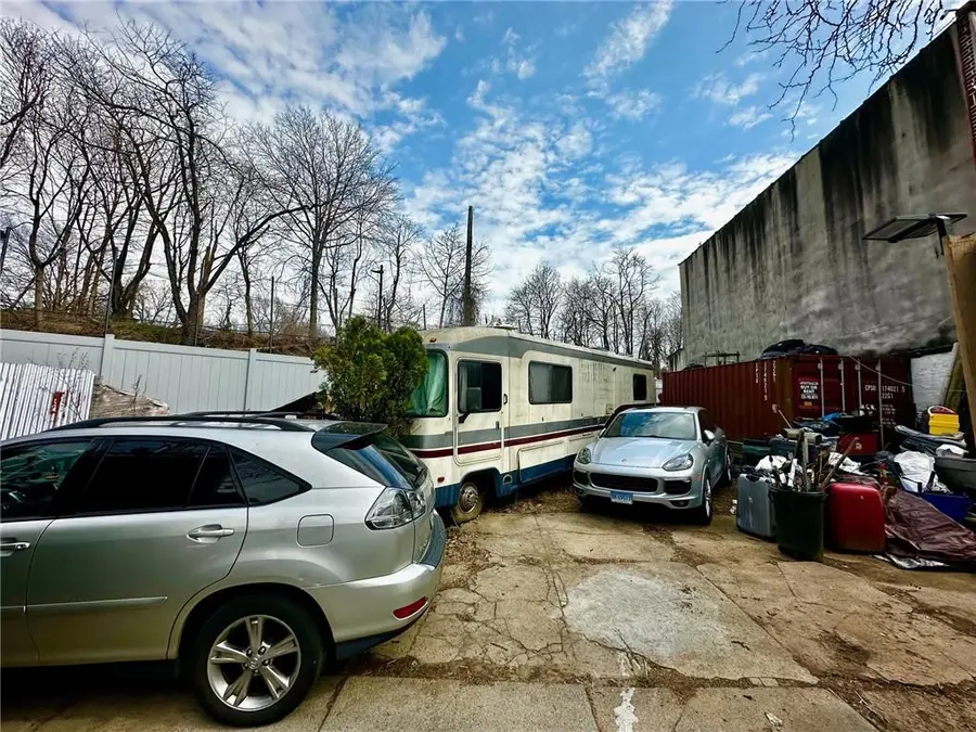 88 Granite Street, Brooklyn, NY 11207 - Image #2