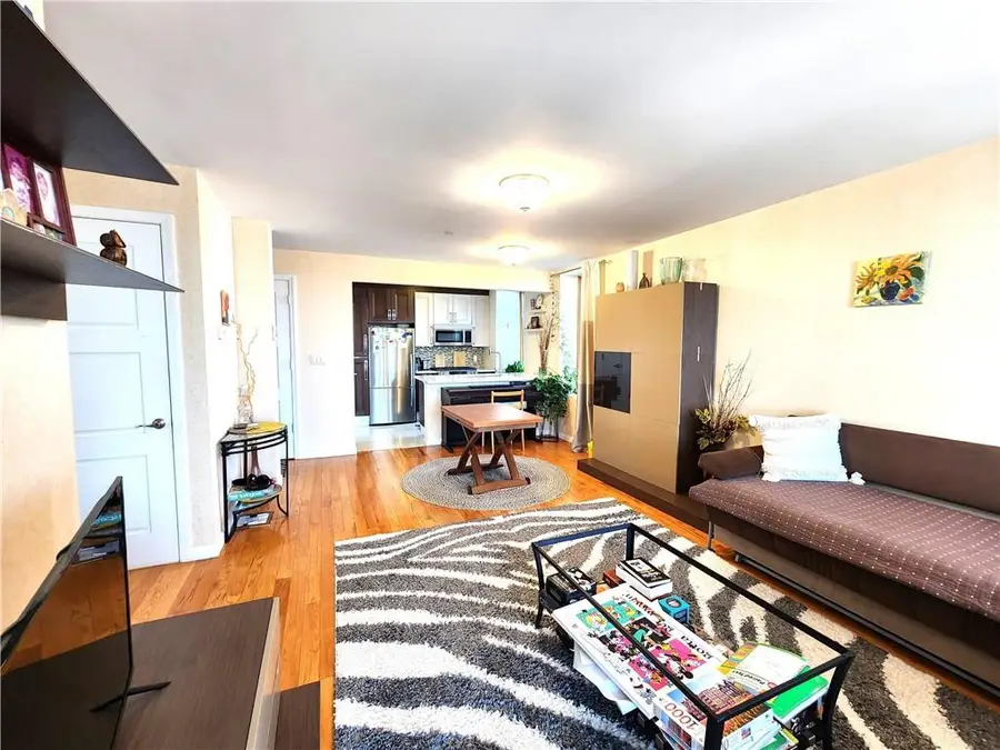 129 West End Avenue #3B, Brooklyn, NY 11235 - Image #3