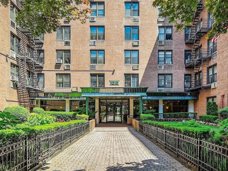 1213 Avenue Z #B19, Brooklyn, NY 11235 - Image #2