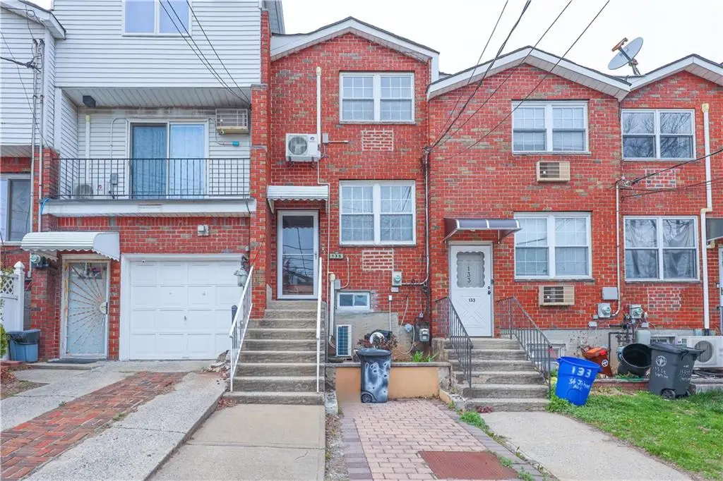 135 Saint Johns Avenue, Staten Island, NY 10305 - Image #1