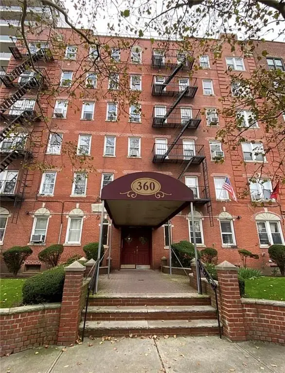 360 Ocean Parkway #5G, Brooklyn, NY 11218