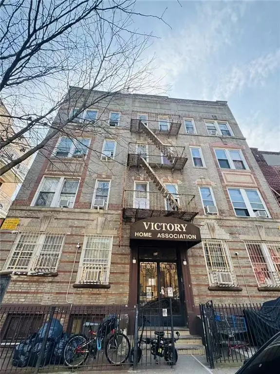 672 46th Street #1D, Brooklyn, NY 11220