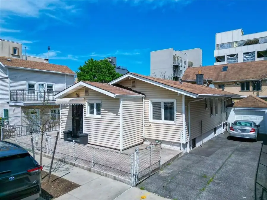 2939 Brighton 3rd Street, Brooklyn, NY 11235 - Image #2