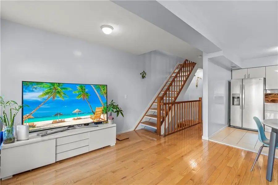 35 North Country Drive, Staten Island, NY 10314 - Image #3