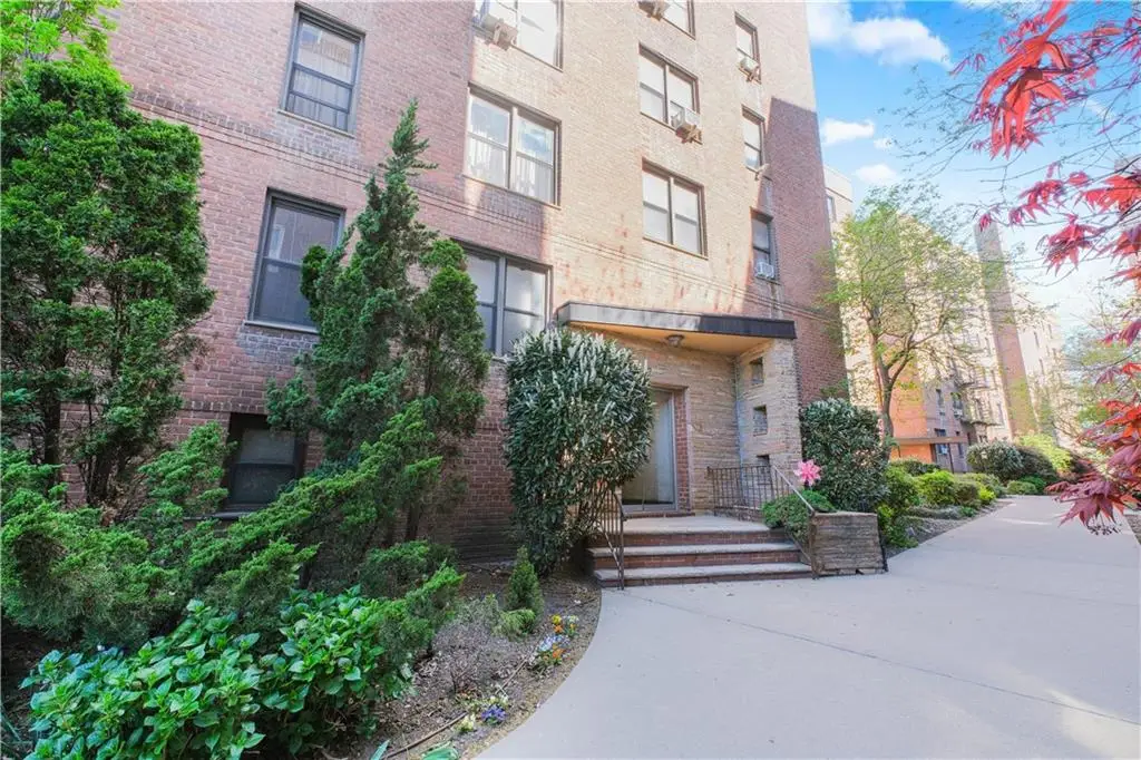 7259 Shore Road #4L, Brooklyn, NY 11209 - Image #1