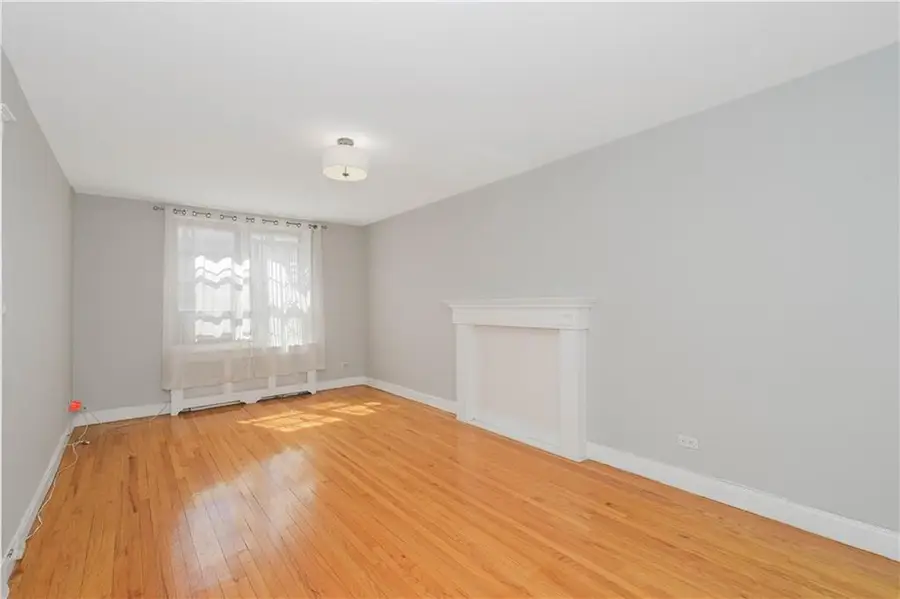 7259 Shore Road #4L, Brooklyn, NY 11209 - Image #3