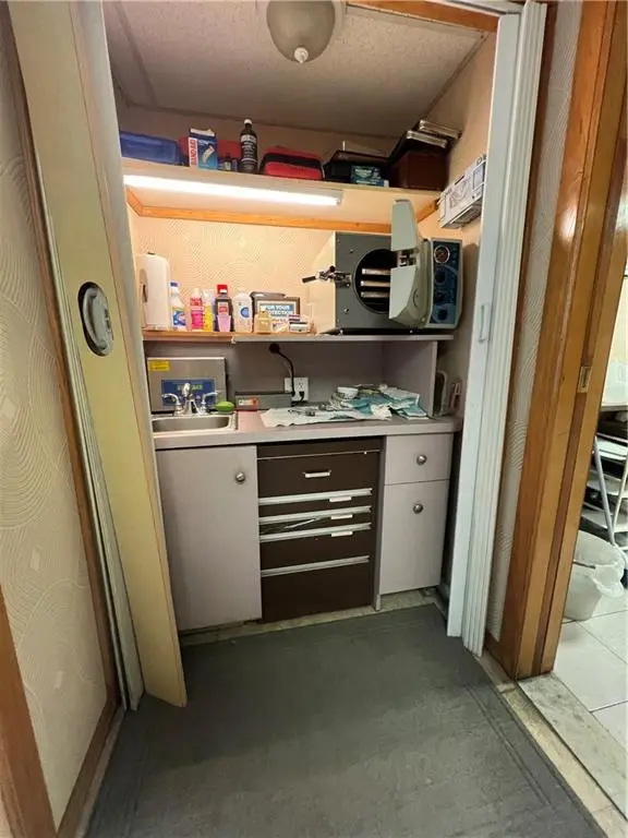 207 Ocean Parkway #1J, Brooklyn, NY 11218 - Image #3