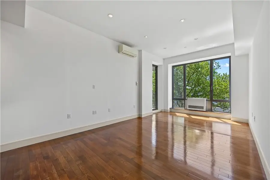 71 Village Rd North #3E, Brooklyn, NY 11223 - Image #3