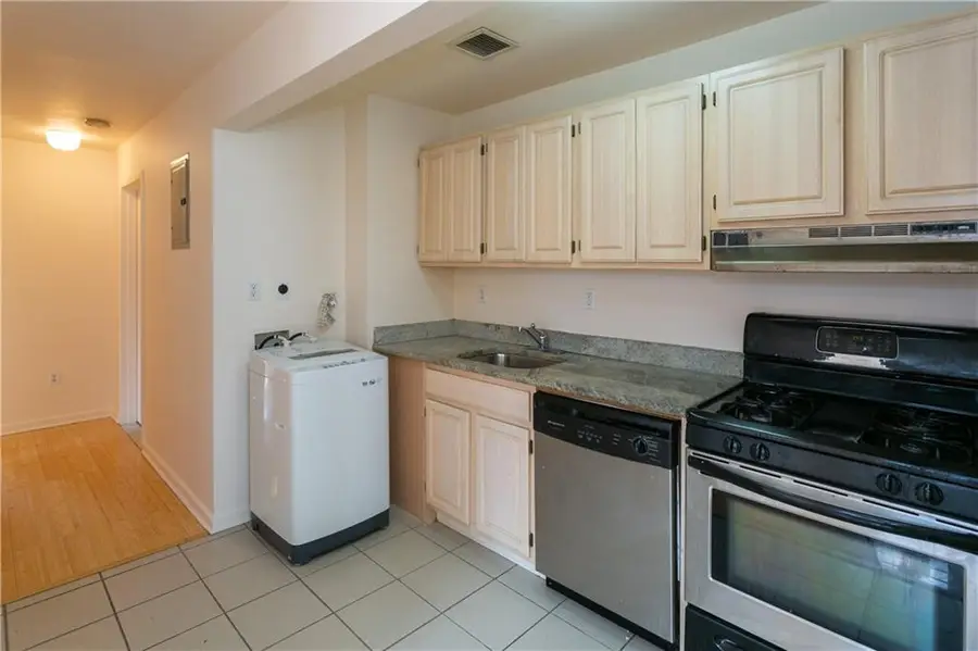 2546 Stillwell Avenue #3B, Brooklyn, NY 11223 - Image #3