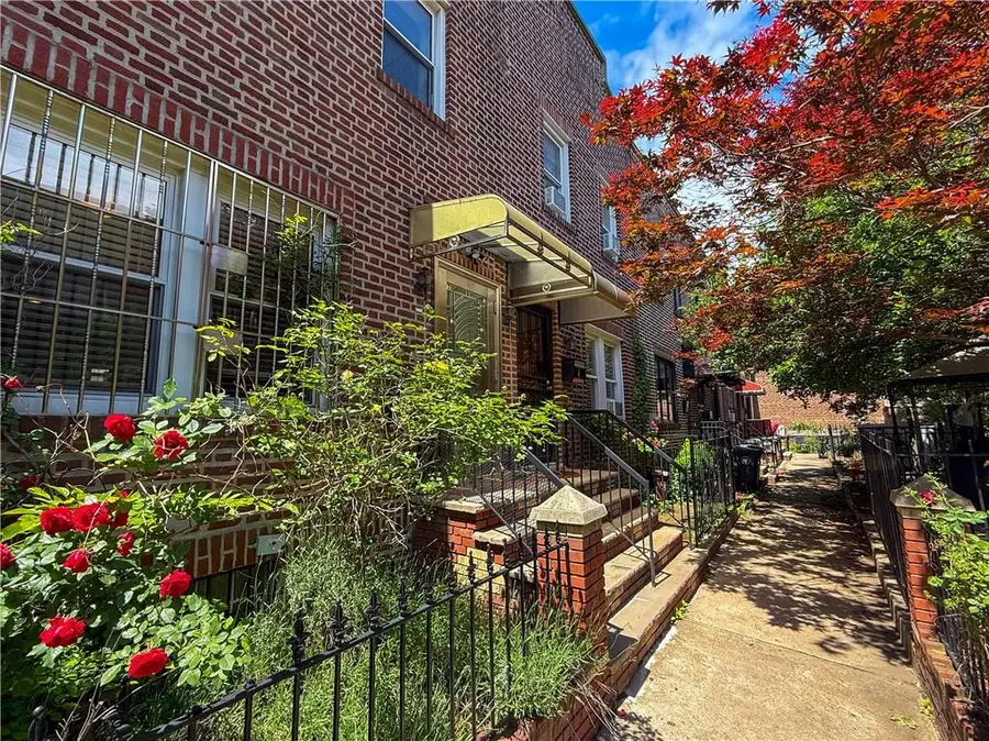 2 Roosevelt Court, Brooklyn, NY 11232 - Image #2
