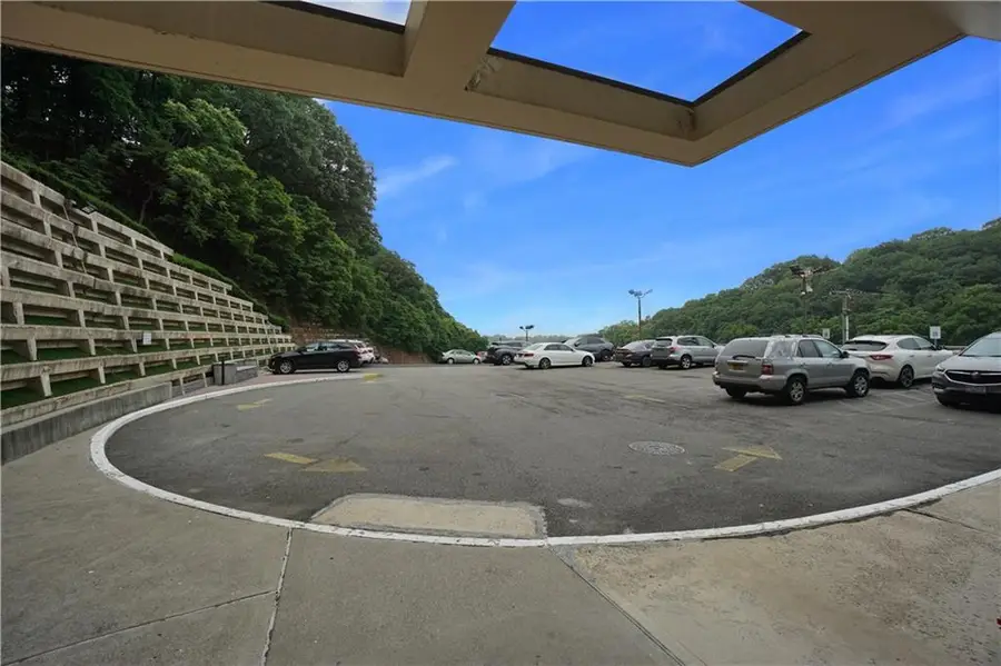 755 Narrows Road North #602, Staten Island, NY 10304 - Image #2