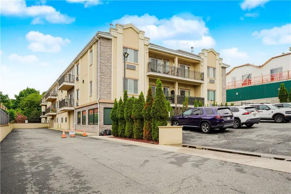1235 Forest Hill Road #2E, Staten Island, NY 10314 - Image #1
