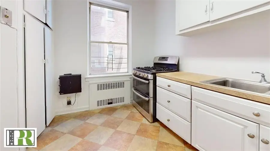 915 East 17th Street #220, Brooklyn, NY 11230 - Image #3