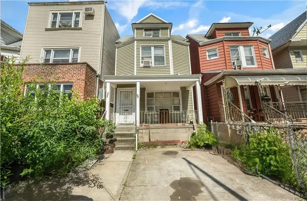 385 East 8th Street, Brooklyn, NY 11218