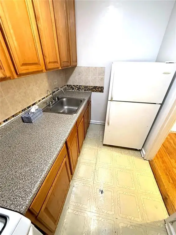 2265 Ocean Parkway #4H, Brooklyn, NY 11223 - Image #3