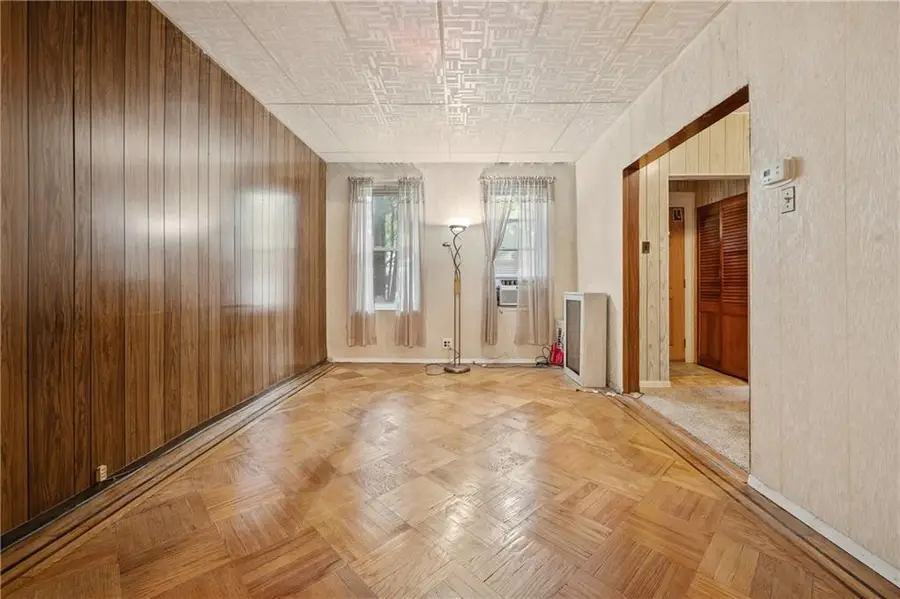 1640 West 1st Street, Brooklyn, NY 11223 - Image #3