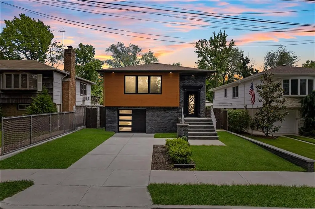 164 Railroad Street, Staten Island, NY 10312 - Image #1