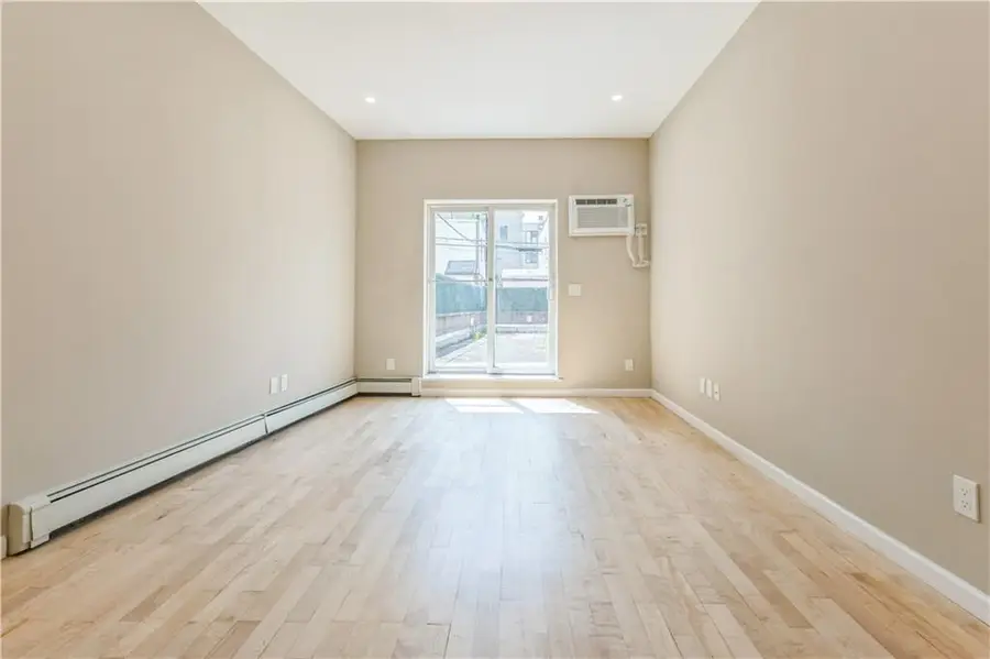 1570 West 10th Street #1B, Brooklyn, NY 11204 - Image #3