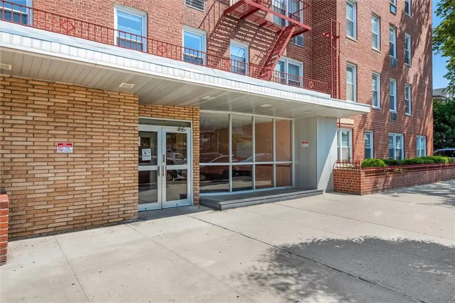735 Avenue W #6J, Brooklyn, NY 11223 - Image #2