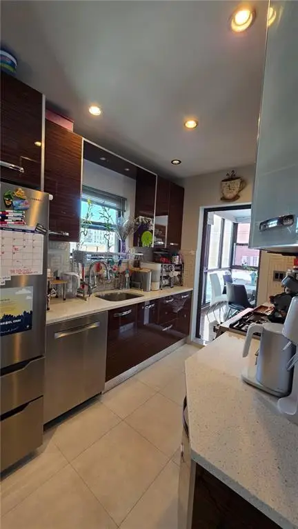 134 West End Avenue #4A, Brooklyn, NY 11235 - #3