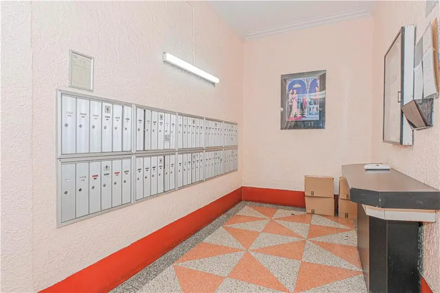 1543 West 1st Street #D1, Brooklyn, NY 11204 - Image #3