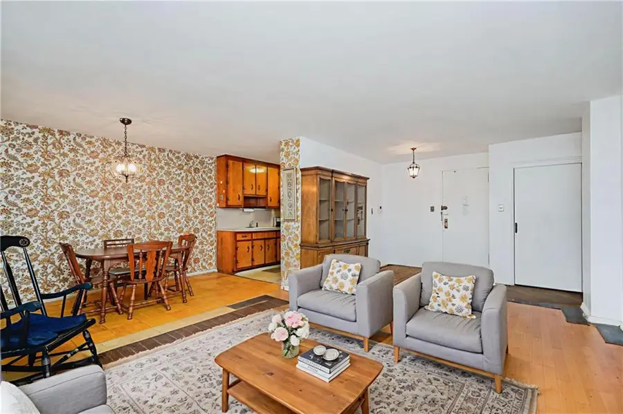 1935 Shore Parkway #8E, Brooklyn, NY 11214 - Image #2
