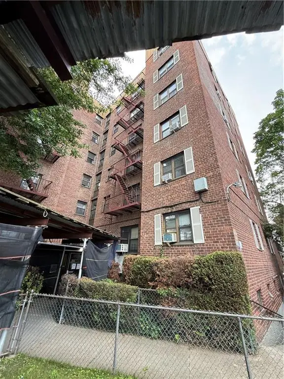 2821 Kings Highway #4M, Brooklyn, NY 11229