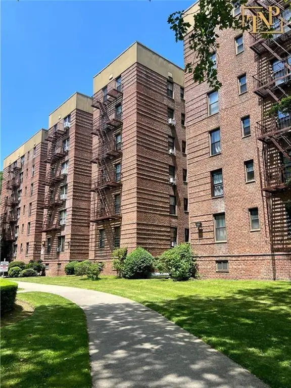 2555 Batchelder Street #1J, Brooklyn, NY 11235 - Image #2