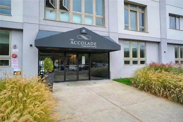 90 Bay Street Landing #4B, Staten  Island, NY 10301