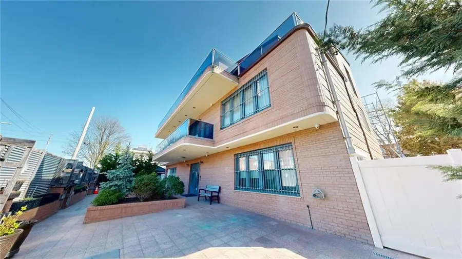 2711 East 26th Street, Brooklyn, NY 11235 - Image #3