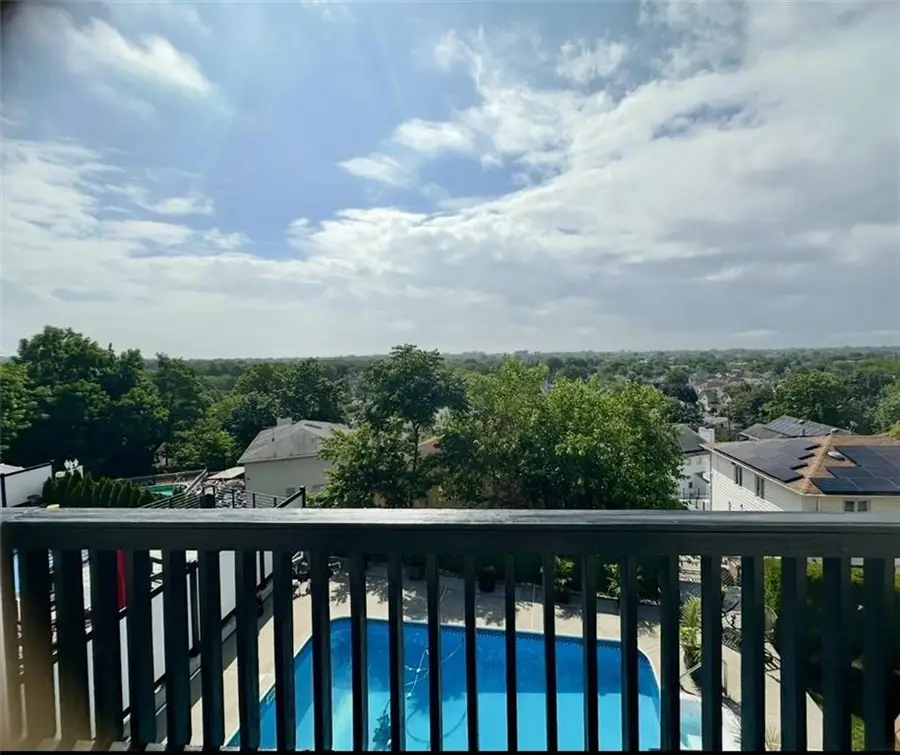 120 Overlook Avenue, Staten Island, NY 10304 - Image #2