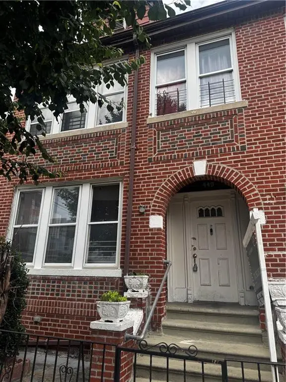 449 East 52nd Street, Brooklyn, NY 11203