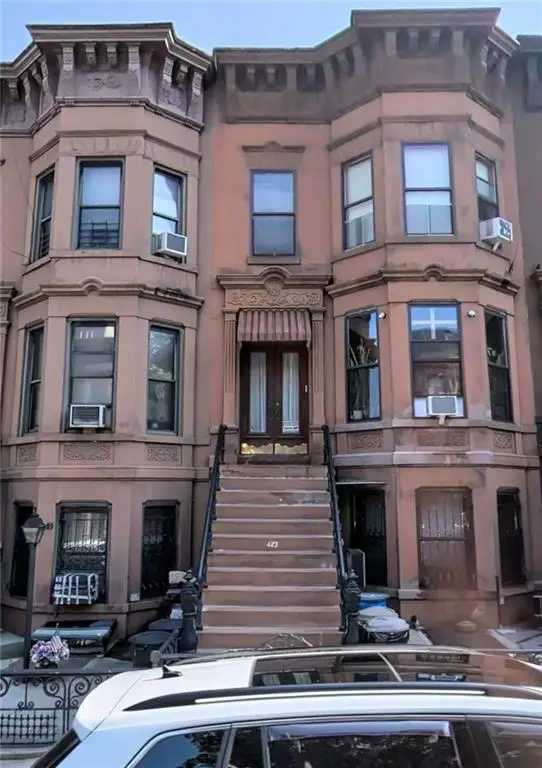 423 56th Street, Brooklyn, NY 11220