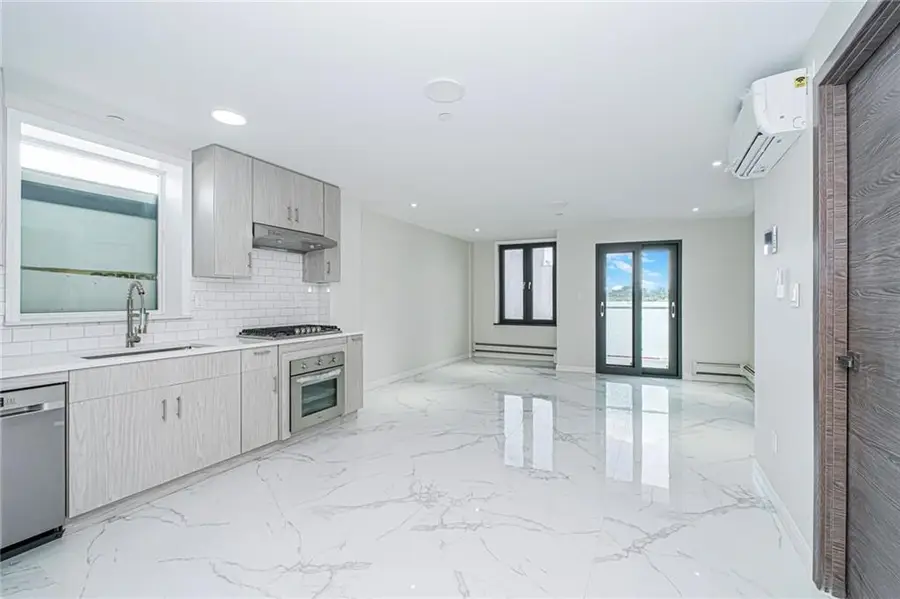 1014 Banner Avenue #6A, Brooklyn, NY 11235 - Image #3