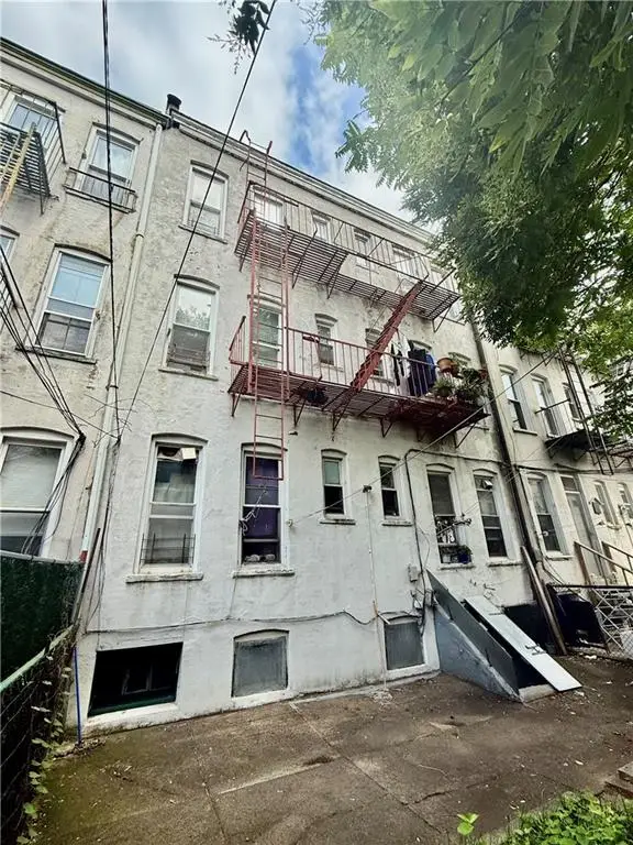 1822 Putnam Avenue, Ridgewood, NY 11385 - Image #2