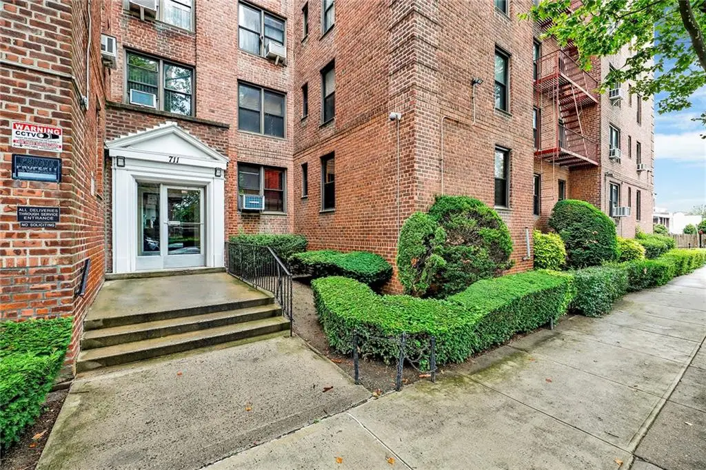 711 Montauk Court #1J, Brooklyn, NY 11235 - Image #1