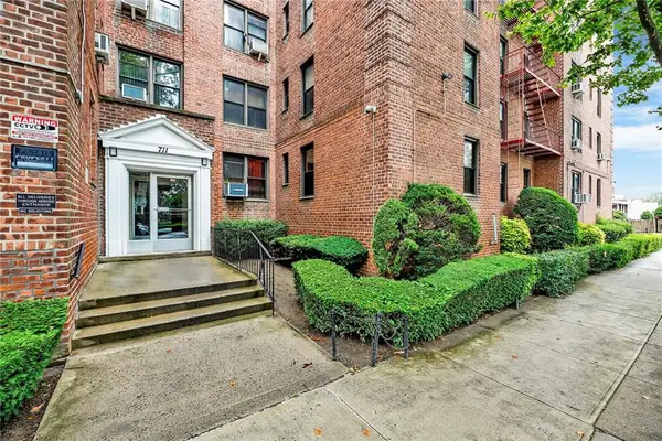711 Montauk Court #1J, Brooklyn, NY 11235