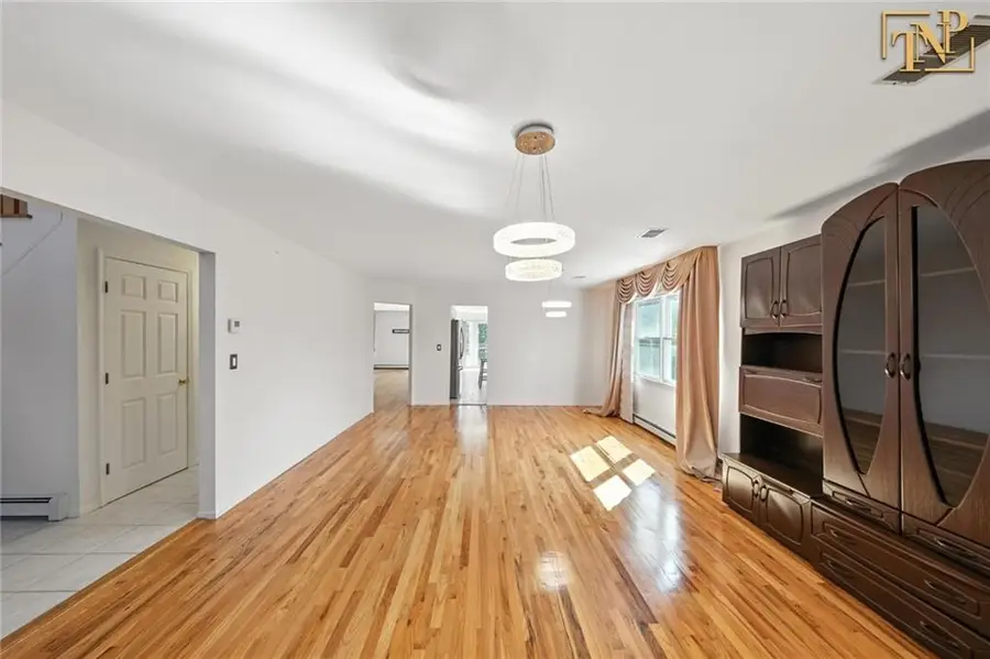 7 Parker Street, Staten Island, NY 10307 - Image #3