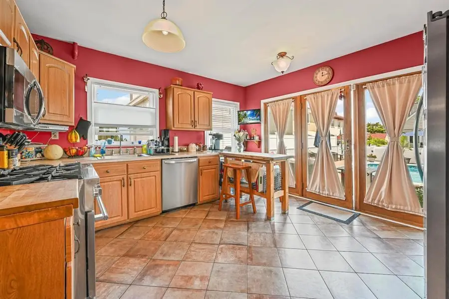 456 Beach 145th Street, Queens, NY 11694 - Image #3