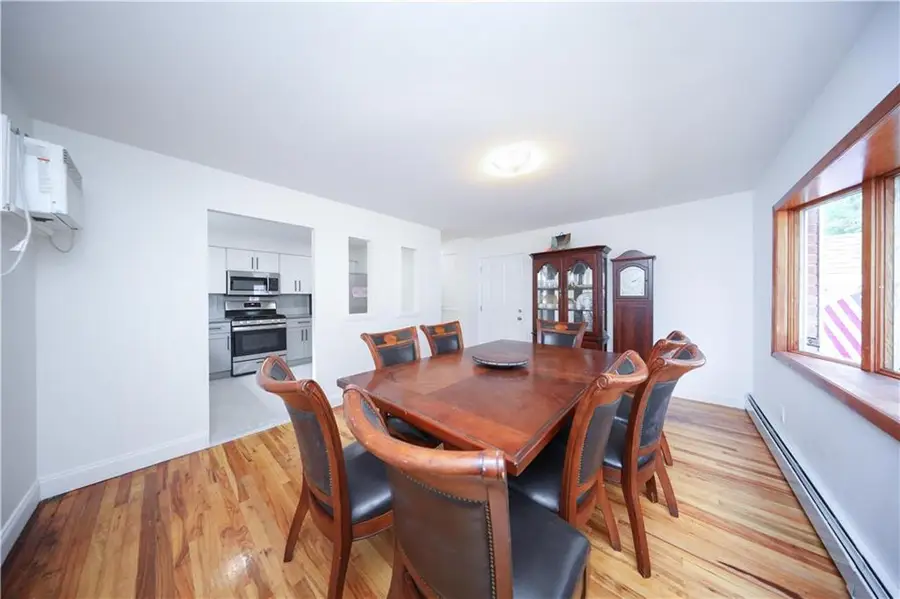 28 North Rhett Avenue, Staten Island, NY 10308 - Image #3