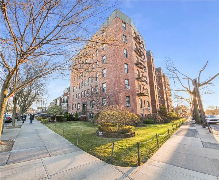 2310 Ocean Parkway #5F, Brooklyn, NY 11223 - Image #1
