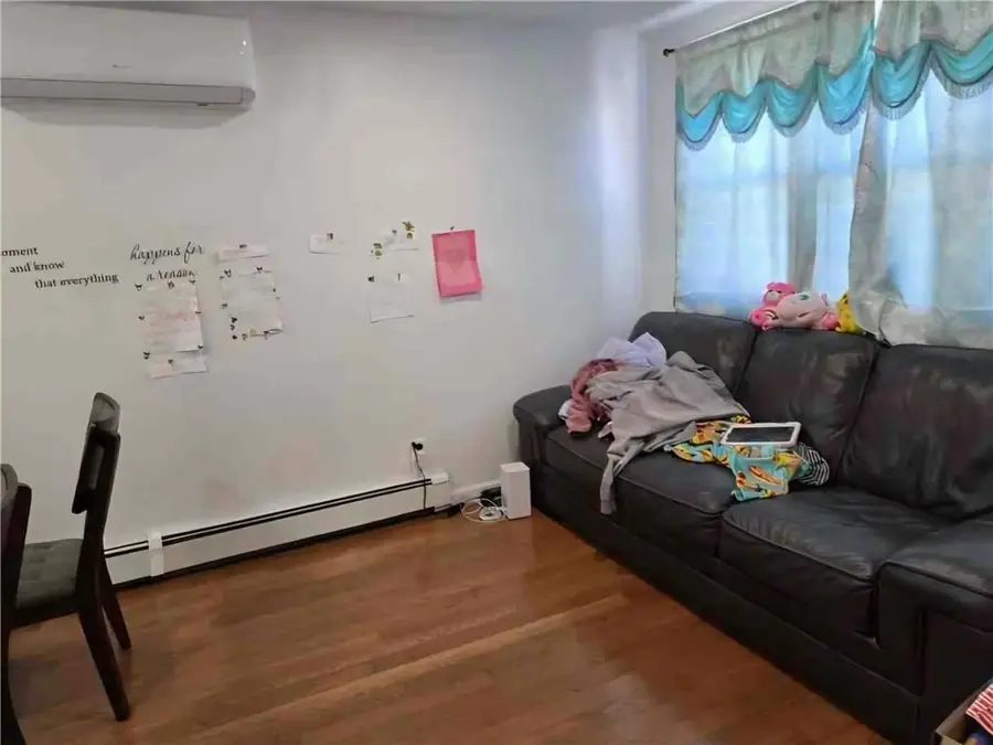 25 Lester Court, Brooklyn, NY 11229 - Image #2