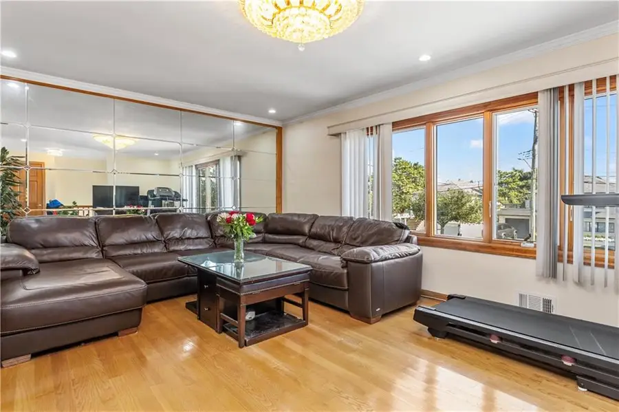 91-11 163rd Avenue, Howard Beach, NY 11414 - Image #2