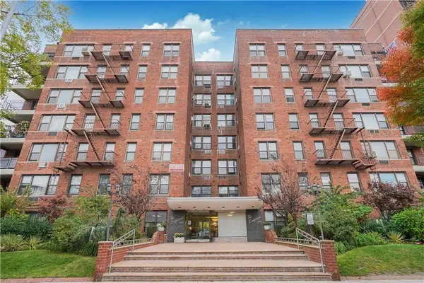 3101 Ocean Parkway #4J, Brooklyn, NY 11235